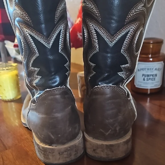 Kids Cowboy Boots - Black and Brown - Picture 5 of 5